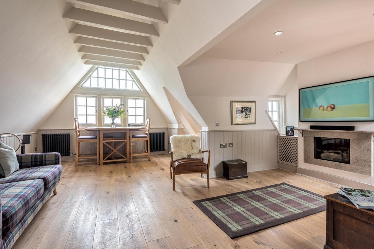 Appartement Amazing Penthouse, Stunning Views, Castle 2 Mins à Édimbourg Extérieur photo